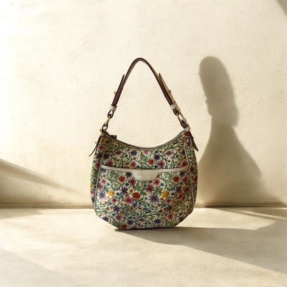 Dooney & Bourke Handbags - Dooney & Bourke Floral Women’s Hand or Shoulder Bag! 🌸